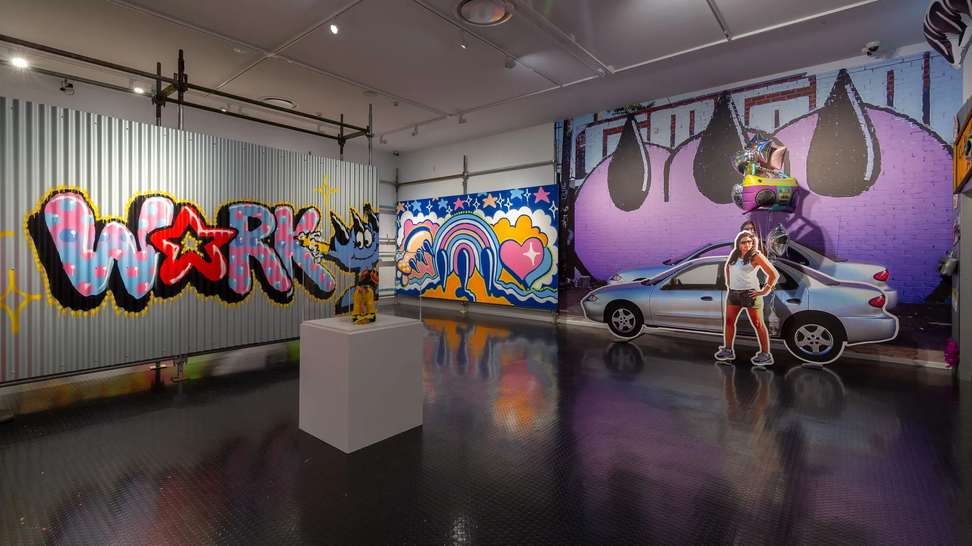Installation view CLAW MONEY WORLD